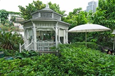 Der Agalico Tea Room wird oft als der märchenhafteste und zauberhafteste Ort in der pulsierenden Metropole Bangkok bezeichnet
